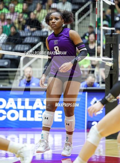 Thumbnail 1 in Blum vs. Harrold (UIL 1A Volleyball Final) photogallery.