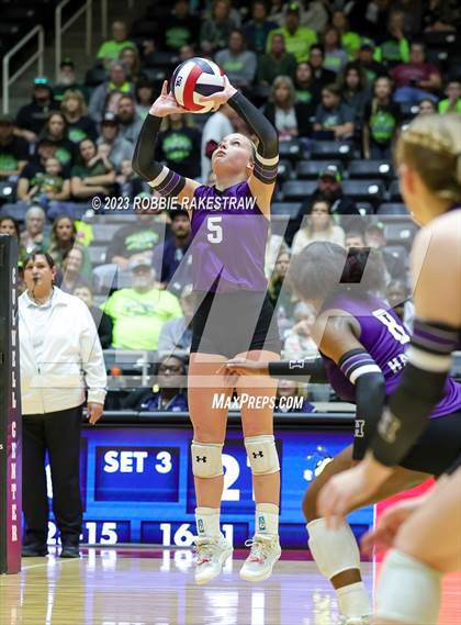 Thumbnail 1 in Blum vs. Harrold (UIL 1A Volleyball Final) photogallery.
