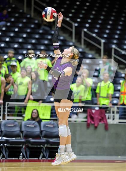 Thumbnail 1 in Blum vs. Harrold (UIL 1A Volleyball Final) photogallery.
