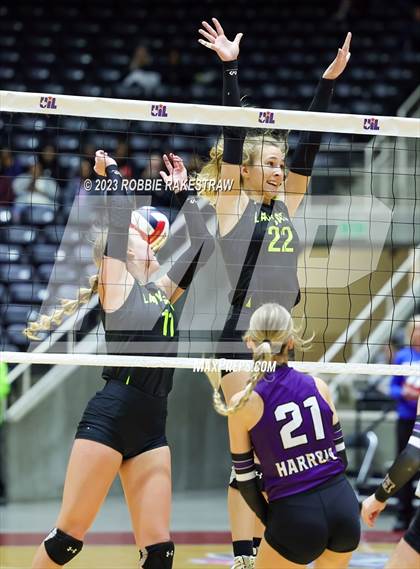 Thumbnail 3 in Blum vs. Harrold (UIL 1A Volleyball Final) photogallery.