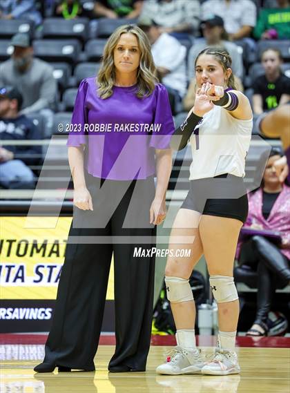 Thumbnail 1 in Blum vs. Harrold (UIL 1A Volleyball Final) photogallery.