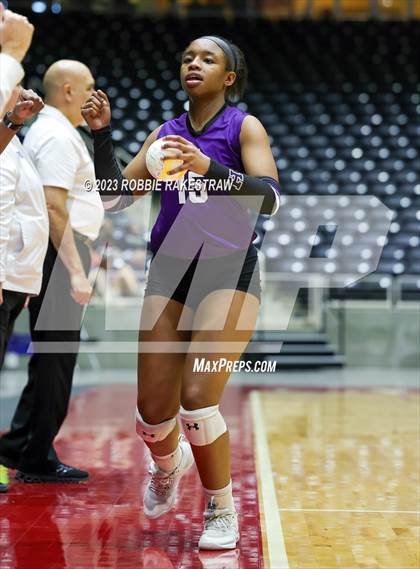 Thumbnail 1 in Blum vs. Harrold (UIL 1A Volleyball Final) photogallery.
