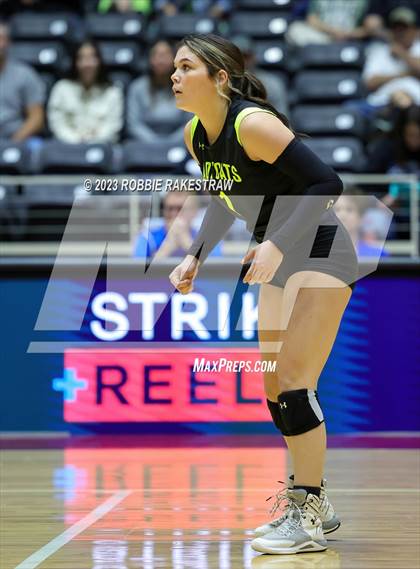 Thumbnail 1 in Blum vs. Harrold (UIL 1A Volleyball Final) photogallery.