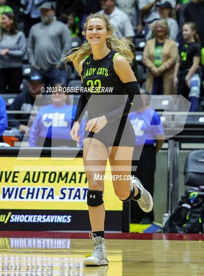 Thumbnail 3 in Blum vs. Harrold (UIL 1A Volleyball Final) photogallery.