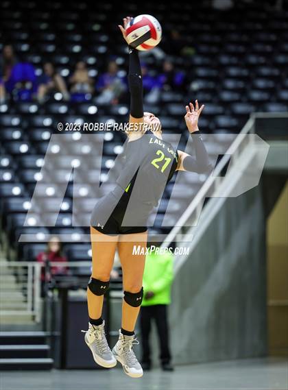 Thumbnail 2 in Blum vs. Harrold (UIL 1A Volleyball Final) photogallery.