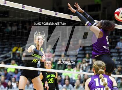 Thumbnail 3 in Blum vs. Harrold (UIL 1A Volleyball Final) photogallery.