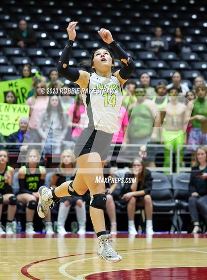 Thumbnail 2 in Blum vs. Harrold (UIL 1A Volleyball Final) photogallery.