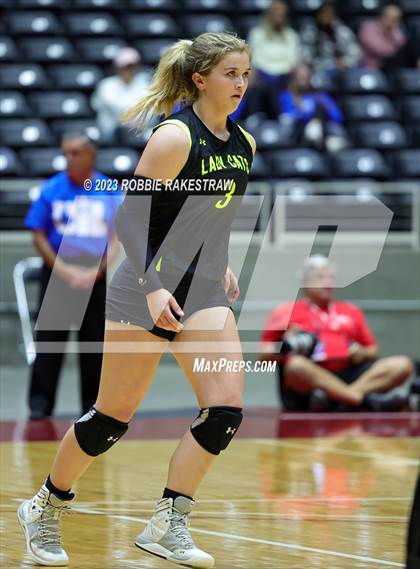 Thumbnail 3 in Blum vs. Harrold (UIL 1A Volleyball Final) photogallery.