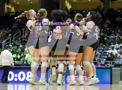 Thumbnail 2 in Blum vs. Harrold (UIL 1A Volleyball Final) photogallery.