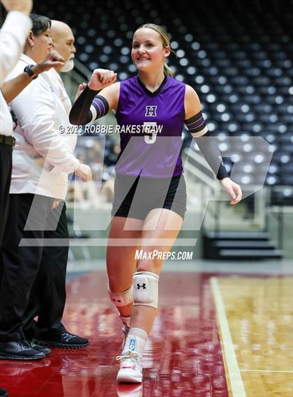 Thumbnail 2 in Blum vs. Harrold (UIL 1A Volleyball Final) photogallery.