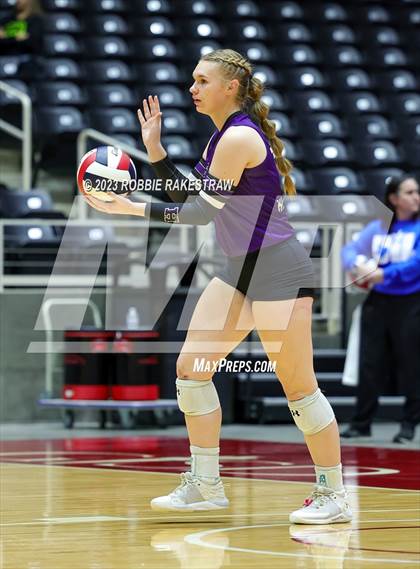 Thumbnail 1 in Blum vs. Harrold (UIL 1A Volleyball Final) photogallery.