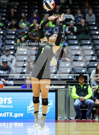 Thumbnail 2 in Blum vs. Harrold (UIL 1A Volleyball Final) photogallery.
