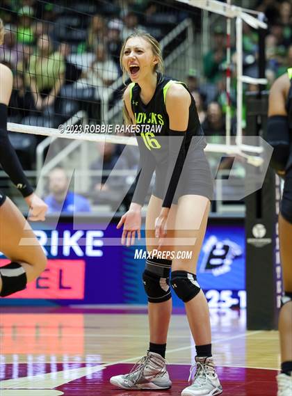 Thumbnail 1 in Blum vs. Harrold (UIL 1A Volleyball Final) photogallery.