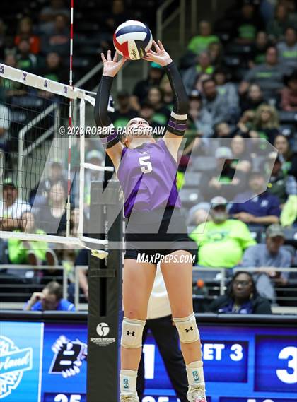 Thumbnail 3 in Blum vs. Harrold (UIL 1A Volleyball Final) photogallery.