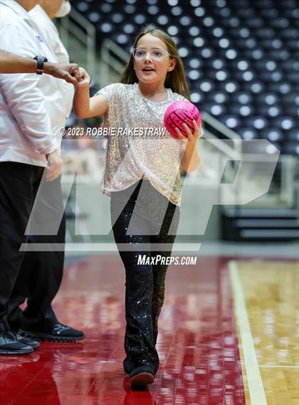 Thumbnail 3 in Blum vs. Harrold (UIL 1A Volleyball Final) photogallery.
