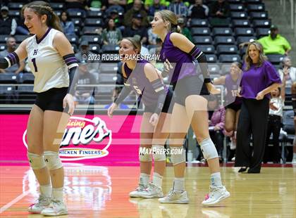 Thumbnail 3 in Blum vs. Harrold (UIL 1A Volleyball Final) photogallery.