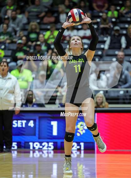 Thumbnail 3 in Blum vs. Harrold (UIL 1A Volleyball Final) photogallery.