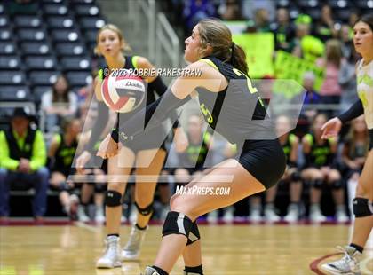Thumbnail 2 in Blum vs. Harrold (UIL 1A Volleyball Final) photogallery.