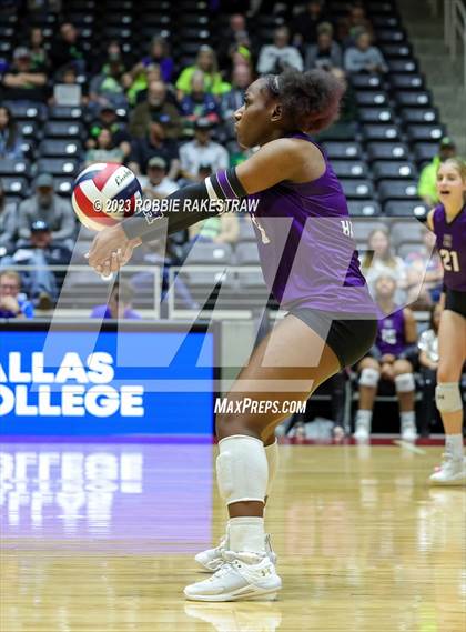 Thumbnail 3 in Blum vs. Harrold (UIL 1A Volleyball Final) photogallery.