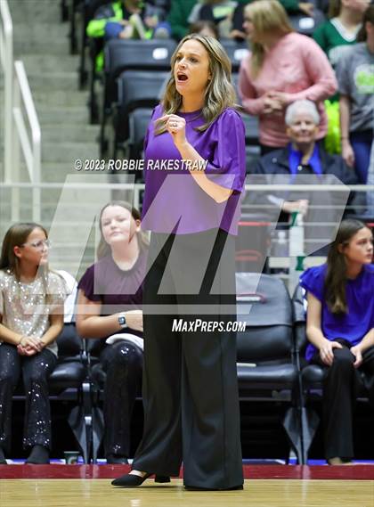 Thumbnail 3 in Blum vs. Harrold (UIL 1A Volleyball Final) photogallery.
