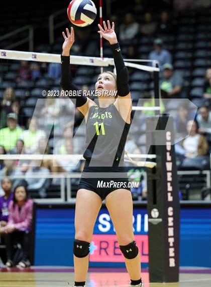 Thumbnail 3 in Blum vs. Harrold (UIL 1A Volleyball Final) photogallery.