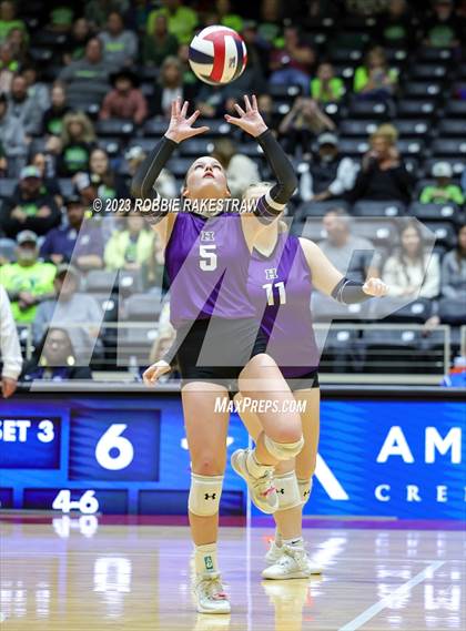 Thumbnail 3 in Blum vs. Harrold (UIL 1A Volleyball Final) photogallery.