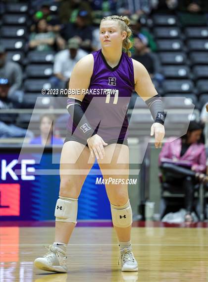 Thumbnail 3 in Blum vs. Harrold (UIL 1A Volleyball Final) photogallery.