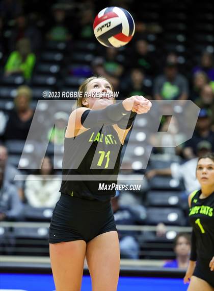 Thumbnail 1 in Blum vs. Harrold (UIL 1A Volleyball Final) photogallery.