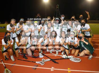 Thumbnail 3 in Royal vs. Simi photogallery.