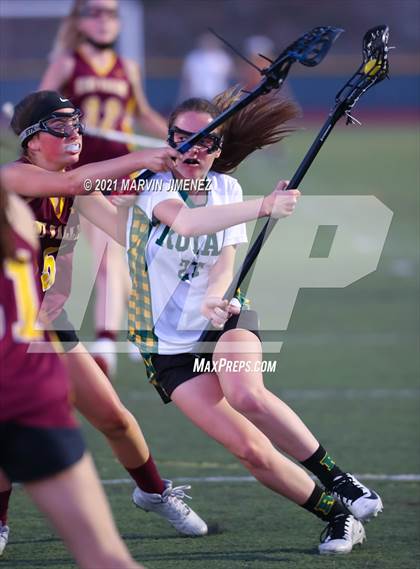 Thumbnail 2 in Royal vs. Simi photogallery.