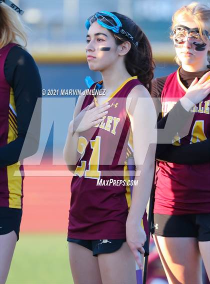 Thumbnail 1 in Royal vs. Simi photogallery.