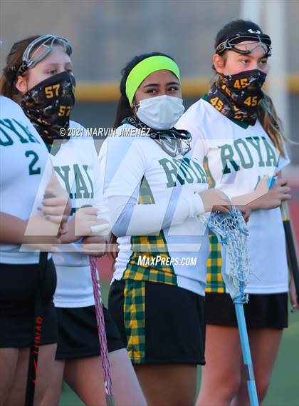 Thumbnail 2 in Royal vs. Simi photogallery.