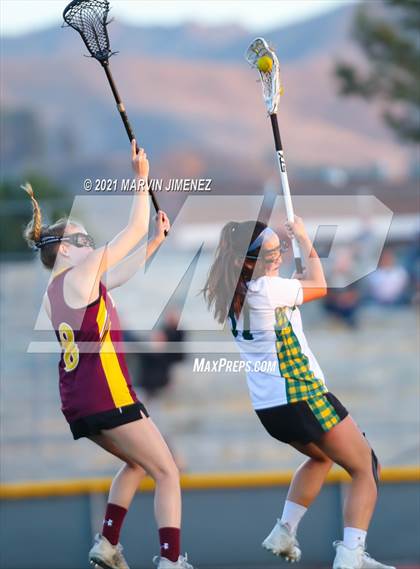 Thumbnail 2 in Royal vs. Simi photogallery.