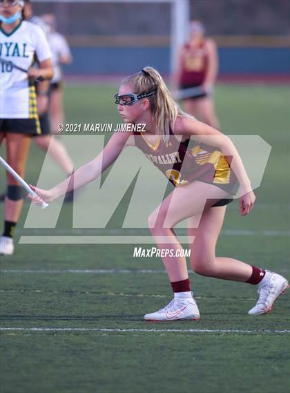 Thumbnail 2 in Royal vs. Simi photogallery.