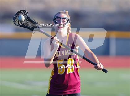 Thumbnail 2 in Royal vs. Simi photogallery.