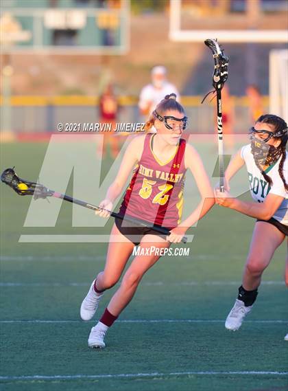 Thumbnail 2 in Royal vs. Simi photogallery.
