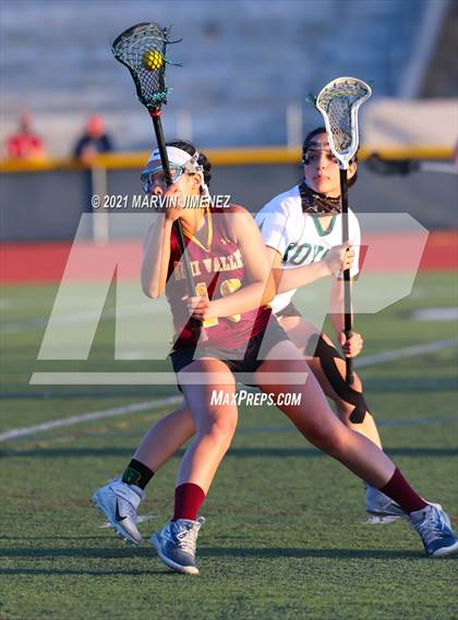 Thumbnail 2 in Royal vs. Simi photogallery.