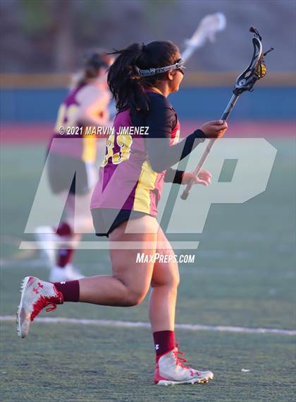 Thumbnail 1 in Royal vs. Simi photogallery.