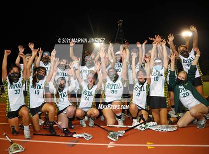 Thumbnail 2 in Royal vs. Simi photogallery.