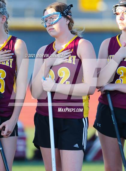 Thumbnail 2 in Royal vs. Simi photogallery.