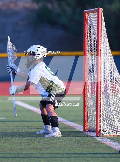 Thumbnail 3 in Royal vs. Simi photogallery.