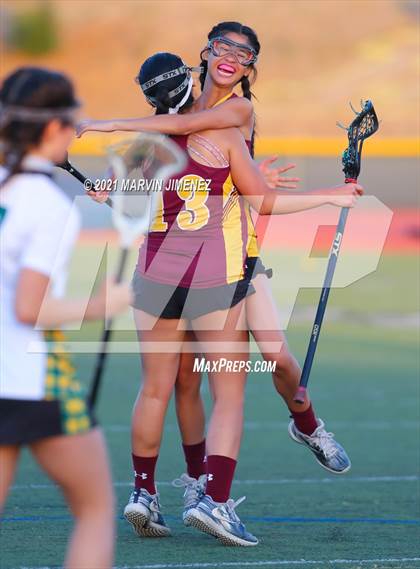 Thumbnail 3 in Royal vs. Simi photogallery.