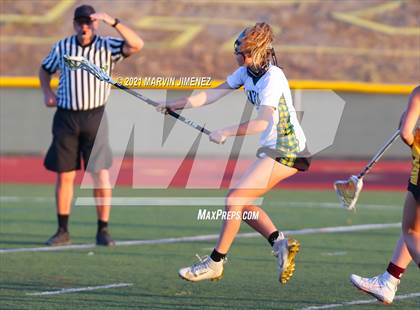 Thumbnail 2 in Royal vs. Simi photogallery.