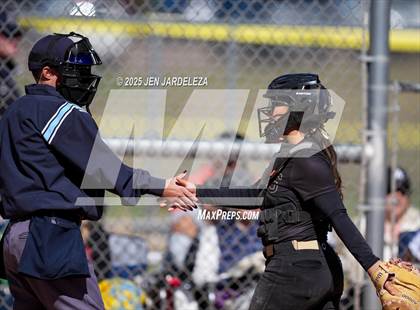 Thumbnail 2 in Palmer Ridge vs. Roosevelt (4A CHSAA Round of 32) photogallery.