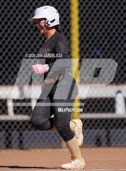 Thumbnail 3 in Palmer Ridge vs. Roosevelt (4A CHSAA Round of 32) photogallery.