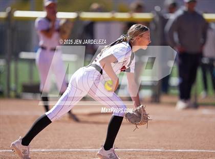Thumbnail 3 in Palmer Ridge vs. Roosevelt (4A CHSAA Round of 32) photogallery.