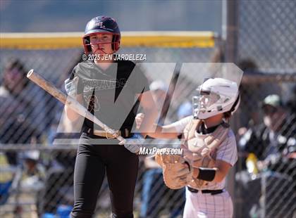 Thumbnail 1 in Palmer Ridge vs. Roosevelt (4A CHSAA Round of 32) photogallery.