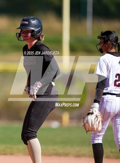 Thumbnail 1 in Palmer Ridge vs. Roosevelt (4A CHSAA Round of 32) photogallery.