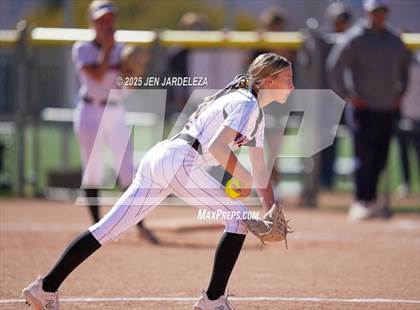 Thumbnail 2 in Palmer Ridge vs. Roosevelt (4A CHSAA Round of 32) photogallery.