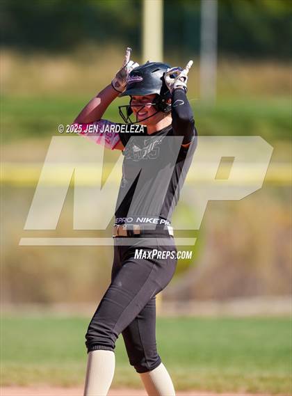 Thumbnail 3 in Palmer Ridge vs. Roosevelt (4A CHSAA Round of 32) photogallery.